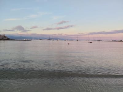 Pique-nique sur la plage à Antibes 🏖️🧺