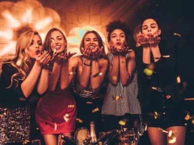 Papoter entre filles et organiser une petite sortie